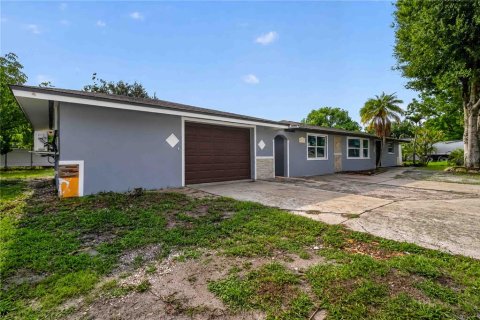 House in Sarasota, Florida 5 bedrooms, 216.83 sq.m. № 2259430 - photo 5