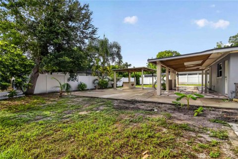 House in Sarasota, Florida 5 bedrooms, 216.83 sq.m. № 2259430 - photo 27