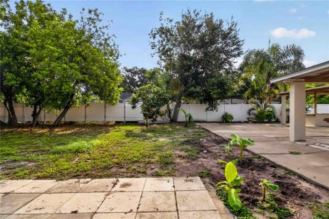 House in Sarasota, Florida 5 bedrooms, 216.83 sq.m. № 2259430 - photo 29