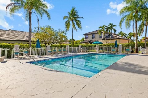Casa en venta en Pembroke Pines, Florida, 3 dormitorios, 160.81 m2 № 2269176 - foto 10
