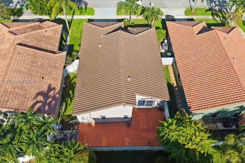 Casa en venta en Pembroke Pines, Florida, 3 dormitorios, 160.81 m2 № 2269176 - foto 8