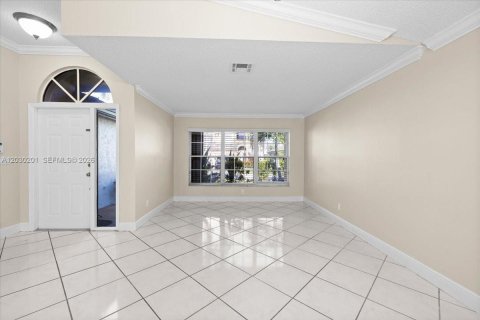 Casa en venta en Pembroke Pines, Florida, 3 dormitorios, 160.81 m2 № 2269176 - foto 18