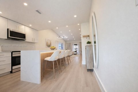 Touwnhouse à Margate, Floride 2 chambres, 96.43 m2 № 2060797