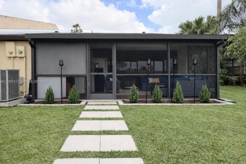 Touwnhouse à louer à Margate, Floride: 2 chambres, 96.43 m2 № 2060797 - photo 24