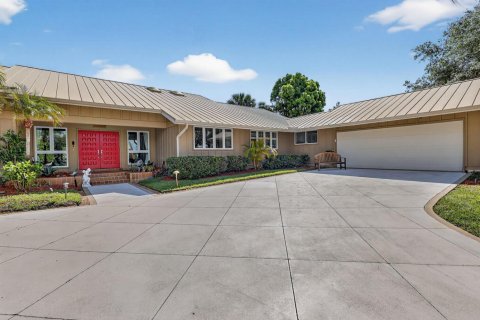 Купить виллу или дом в Стьюарт, Флорида 9 комнат, 275.92м2, № 2085990 - фото 3