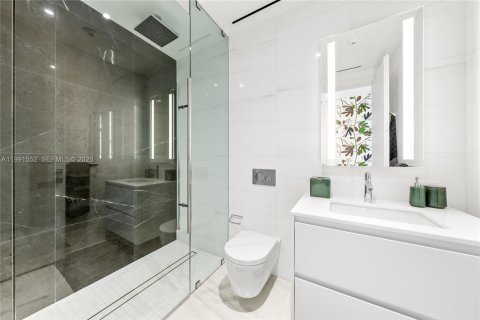 Снять в аренду кондоминиум в Майами, Флорида 4 спальни, 301.65м2, № 2062414 - фото 13