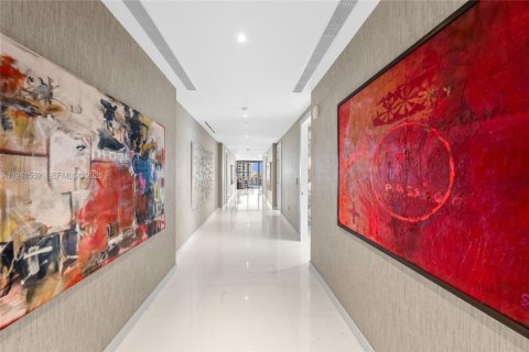 Снять в аренду кондоминиум в Майами, Флорида 4 спальни, 301.65м2, № 2062414 - фото 23