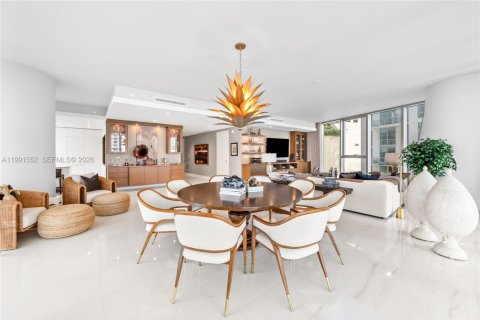 Снять в аренду кондоминиум в Майами, Флорида 4 спальни, 301.65м2, № 2062414 - фото 5