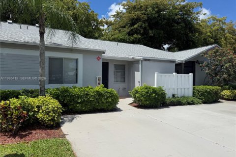 Copropriété à louer à Boca Raton, Floride: 2 chambres, 92.9 m2 № 2243597 - photo 12