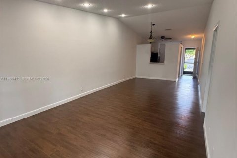 Copropriété à louer à Boca Raton, Floride: 2 chambres, 92.9 m2 № 2243597 - photo 25