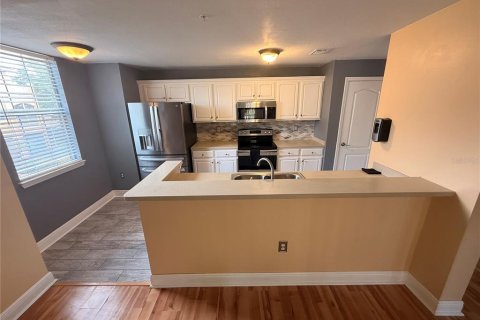 Copropriété à louer à Orlando, Floride: 2 chambres, 113.25 m2 № 2413979 - photo 10