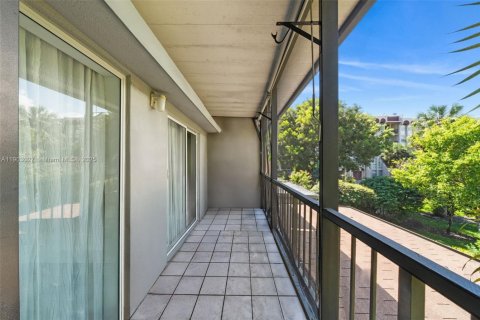 Adosado en venta en Hallandale Beach, Florida, 3 dormitorios, 162.58 m2 № 1955411 - foto 22