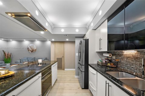 Adosado en venta en Hallandale Beach, Florida, 3 dormitorios, 162.58 m2 № 1955411 - foto 8