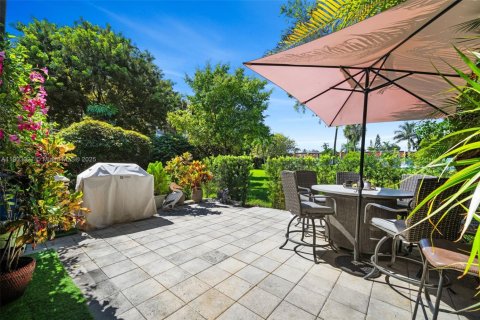 Adosado en venta en Hallandale Beach, Florida, 3 dormitorios, 162.58 m2 № 1955411 - foto 27