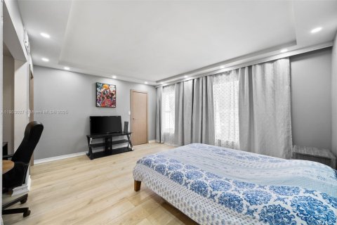 Adosado en venta en Hallandale Beach, Florida, 3 dormitorios, 162.58 m2 № 1955411 - foto 18