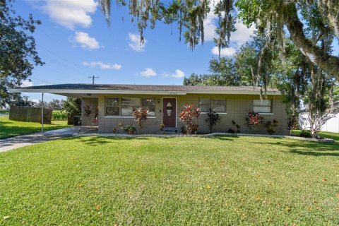 House in Dade City, Florida 4 bedrooms, 173.91 sq.m. № 1910243 - photo 3