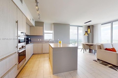 Купить кондоминиум в Холливуд, Флорида 2 спальни, 99.87м2, № 2046091 - фото 4