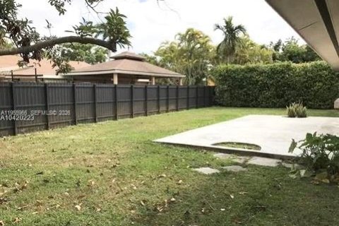 Villa ou maison à vendre à Miami, Floride: 4 chambres, 201.23 m2 № 2011311 - photo 7
