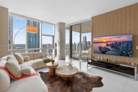 Copropriété à vendre à Miami, Floride: 3 chambres, 204.76 m2 № 2251291 - photo 13