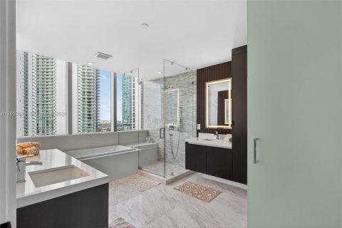 Copropriété à vendre à Miami, Floride: 3 chambres, 204.76 m2 № 2251291 - photo 21