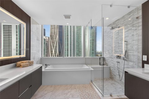 Copropriété à vendre à Miami, Floride: 3 chambres, 204.76 m2 № 2251291 - photo 22