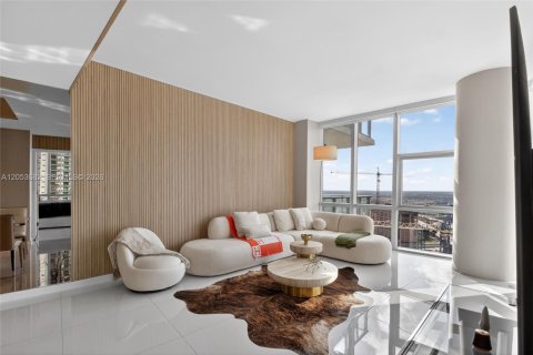 Copropriété à vendre à Miami, Floride: 3 chambres, 204.76 m2 № 2251291 - photo 3
