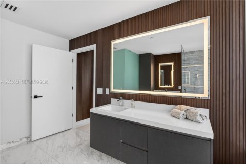 Copropriété à vendre à Miami, Floride: 3 chambres, 204.76 m2 № 2251291 - photo 25