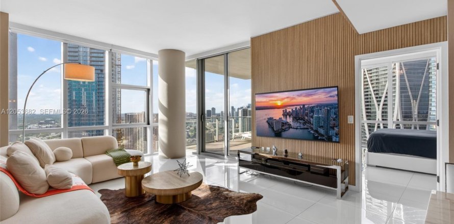 Condo à Miami, Floride, 3 chambres  № 2251291
