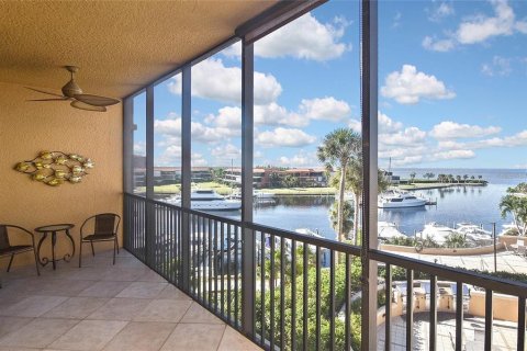 Condominio en alquiler en Punta Gorda, Florida, 3 dormitorios, 218.41 m2 № 2150078 - foto 5