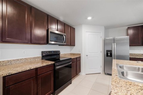 Casa en venta en Zephyrhills, Florida, 4 dormitorios, 171.5 m2 № 1906417 - foto 16