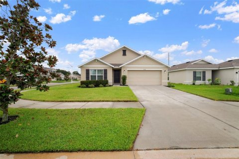 Casa en venta en Zephyrhills, Florida, 4 dormitorios, 171.5 m2 № 1906417 - foto 2