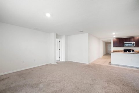 Casa en venta en Zephyrhills, Florida, 4 dormitorios, 171.5 m2 № 1906417 - foto 27