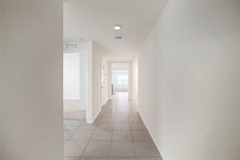 Casa en venta en Zephyrhills, Florida, 4 dormitorios, 171.5 m2 № 1906417 - foto 7