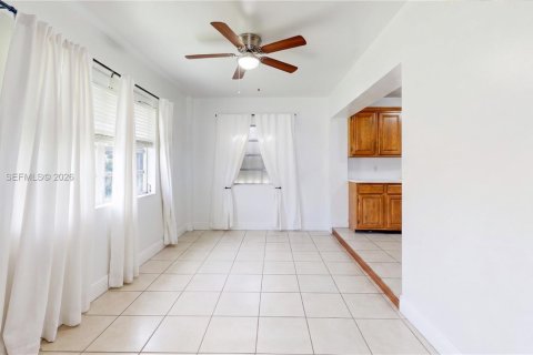 Villa ou maison à vendre à Homestead, Floride: 3 chambres, 99.59 m2 № 2068920 - photo 12