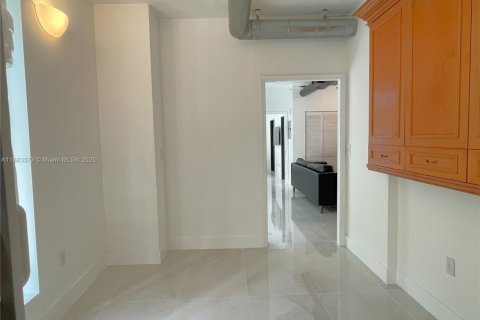 Copropriété à louer à Miami, Floride: 1 chambre, 77.57 m2 № 1929809 - photo 21