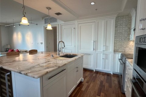 Снять в аренду кондоминиум в Сарасота, Флорида 2 комнаты, 126.72м2, № 1615571 - фото 3