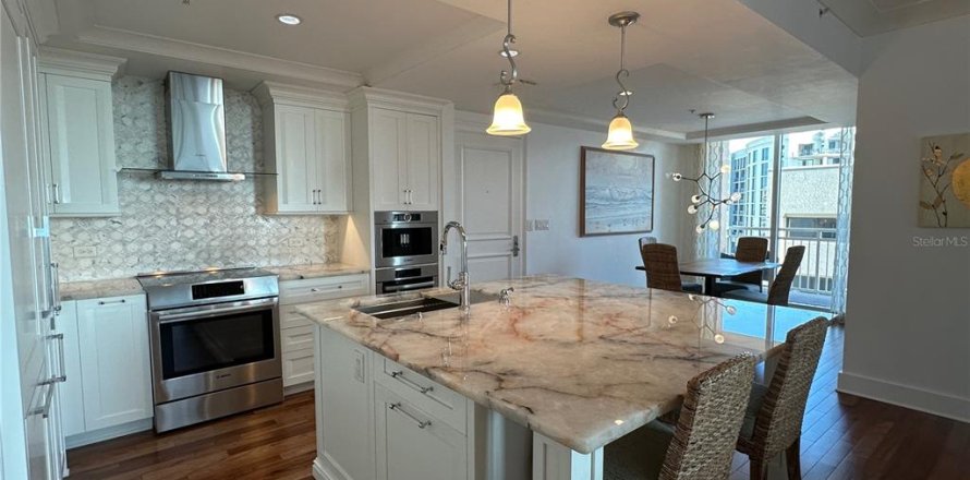 Condominio en Sarasota, Florida, 2 dormitorios № 1615571