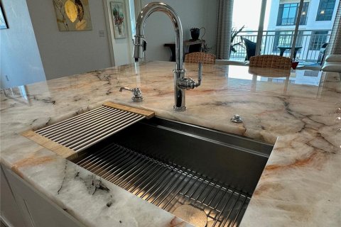 Снять в аренду кондоминиум в Сарасота, Флорида 2 комнаты, 126.72м2, № 1615571 - фото 4