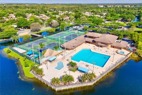 Villa ou maison à vendre à Coconut Creek, Floride: 3 chambres, 206.52 m2 № 1928462 - photo 6