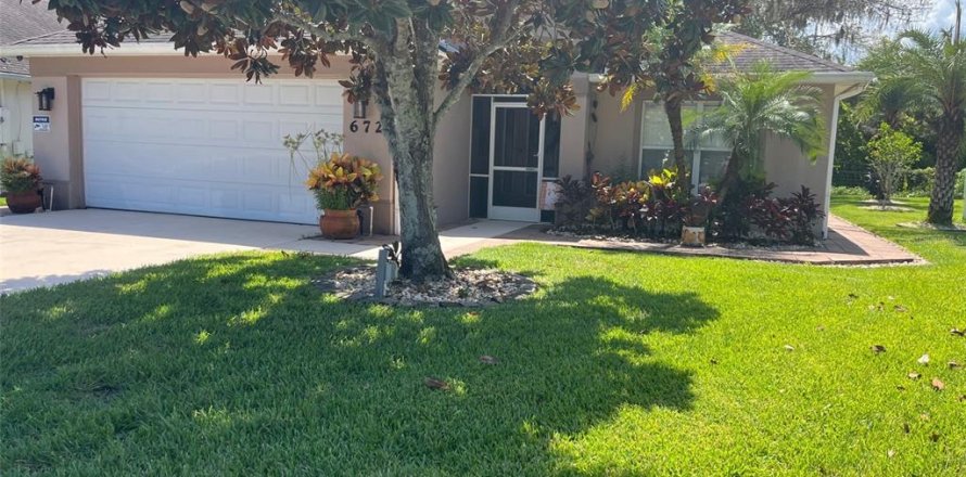 House in Edgewater, Florida 3 bedrooms, 154.22 sq.m. № 1885980