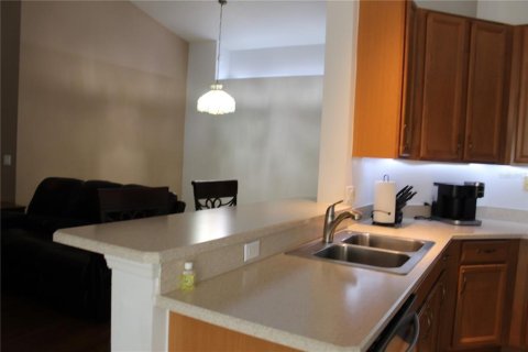 House in Edgewater, Florida 3 bedrooms, 154.22 sq.m. № 1885980 - photo 17