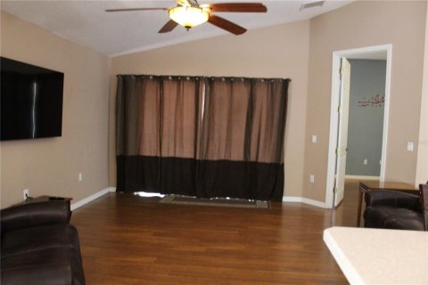 House in Edgewater, Florida 3 bedrooms, 154.22 sq.m. № 1885980 - photo 26