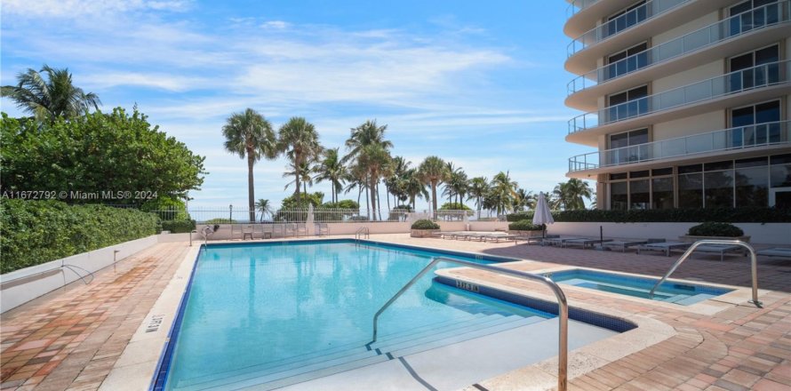Condo à Surfside, Floride, 2 chambres № 1864505
