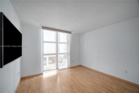 Copropriété à vendre à Surfside, Floride: 2 chambres, 147.71 m2 № 1864505 - photo 27