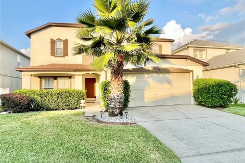 House in Davenport, Florida 4 bedrooms, 216.46 sq.m. № 1899327 - photo 1