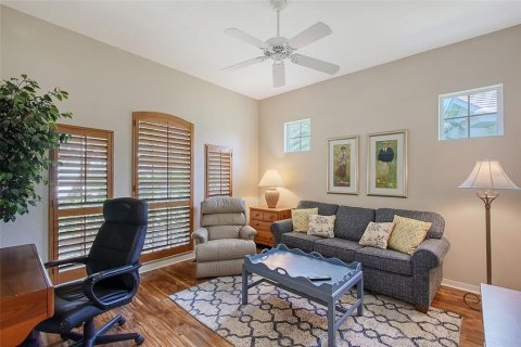 House in University Park, Florida 2 bedrooms, 199.37 sq.m. № 1750496 - photo 21