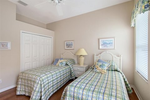 House in University Park, Florida 2 bedrooms, 199.37 sq.m. № 1750496 - photo 19