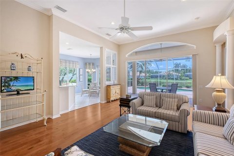 House in University Park, Florida 2 bedrooms, 199.37 sq.m. № 1750496 - photo 10