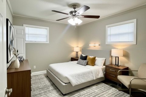 Commercial property in New Port Richey, Florida 2 bedrooms, 111.95 sq.m. № 2199597 - photo 8