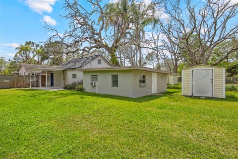 Commercial property in New Port Richey, Florida 2 bedrooms, 111.95 sq.m. № 2199597 - photo 26